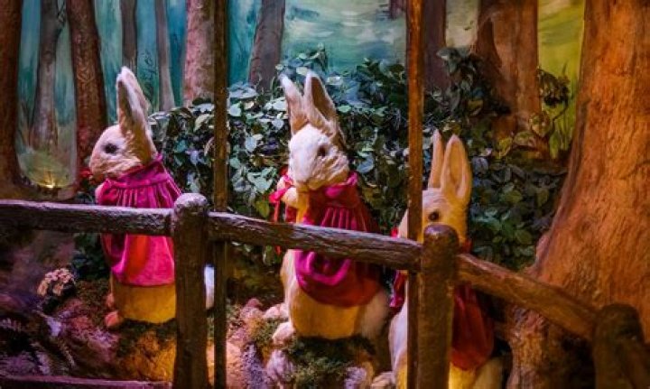 Discover The Enchanting World Of Chloe Surreal And Ashlyn Peaks