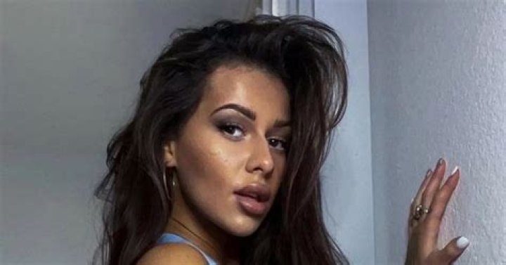 Discoveries And Insights On "karina Pedro And Kralovna Slovenskeho Flashing"