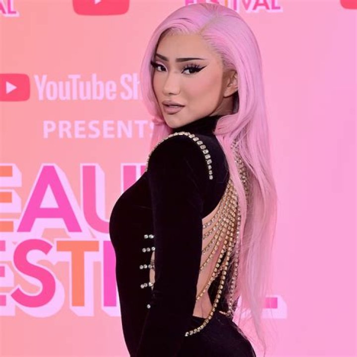 Nikita Dragun's OnlyFans Leaks Examined