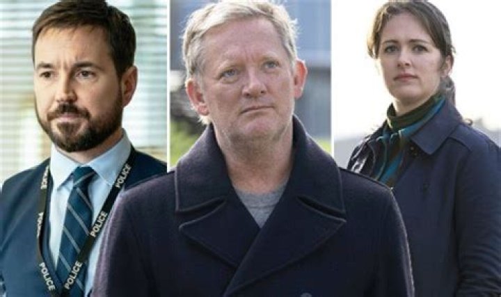 Uncovering The Successor To Douglas Henshall