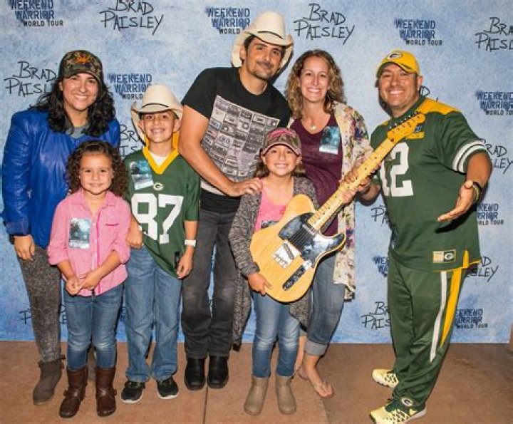 Unraveling The Ages Of Brad Paisley's Kids