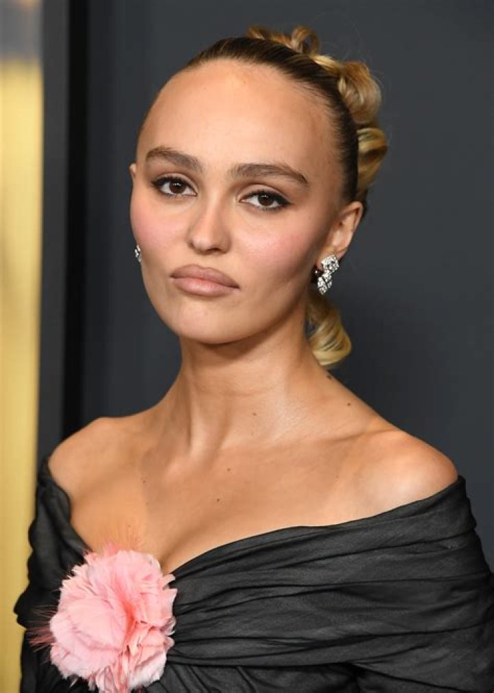 Unveiling Lily Rose Depp's Net Worth, Wiki, Age, And Weight: A Journey Of Discovery